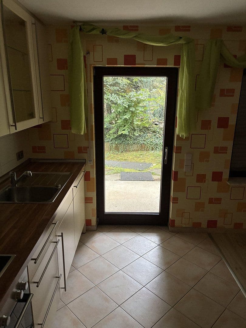 Prenájom bytu 3-izbový 96 m², Schöntal, Bádensko-Wurttembersko Prenájom bytu 3-izbový 96 m², Schöntal, Bádensko-Wurttembersko