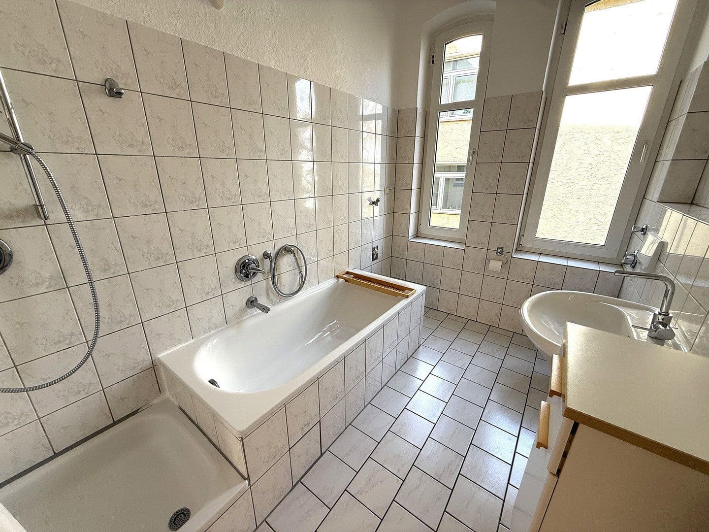 Prenájom bytu 3-izbový 92 m², Katharinenstr. 35, Hildesheim, Dolné Sasko Prenájom bytu 3-izbový 92 m², Katharinenstr. 35, Hildesheim, Dolné Sasko