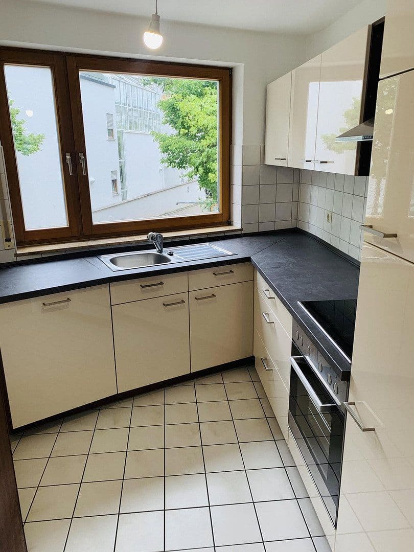 Prenájom bytu 1-izbový 46 m², An der Echaz 23, Pfullingen, Bádensko-Wurttembersko Prenájom bytu 1-izbový 46 m², An der Echaz 23, Pfullingen, Bádensko-Wurttembersko