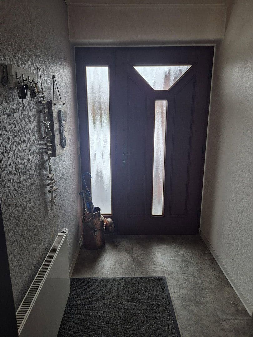 Predaj domu 131 m², pozemek 230 m², Stade, Dolné Sasko Predaj domu 131 m², pozemek 230 m², Stade, Dolné Sasko