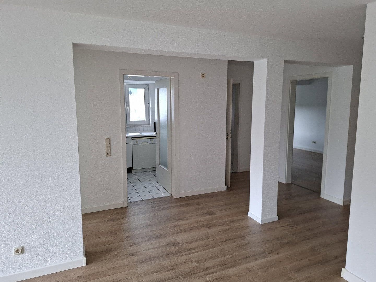 Prenájom bytu 3-izbový 93 m², Waldallee 7.42, Eppstein, Hesensko Prenájom bytu 3-izbový 93 m², Waldallee 7.42, Eppstein, Hesensko