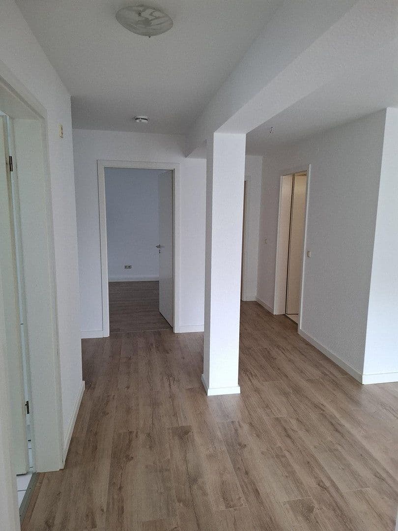 Prenájom bytu 3-izbový 93 m², Waldallee 7.42, Eppstein, Hesensko Prenájom bytu 3-izbový 93 m², Waldallee 7.42, Eppstein, Hesensko
