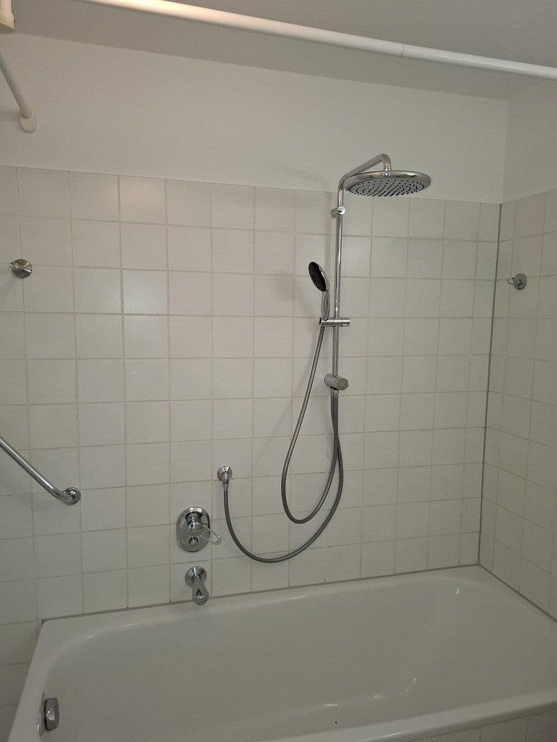 Prenájom bytu 3-izbový 93 m², Waldallee 7.42, Eppstein, Hesensko Prenájom bytu 3-izbový 93 m², Waldallee 7.42, Eppstein, Hesensko