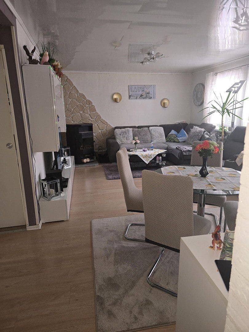 Predaj domu 178 m², pozemek 662 m², Arnstadt, Durínsko Predaj domu 178 m², pozemek 662 m², Arnstadt, Durínsko