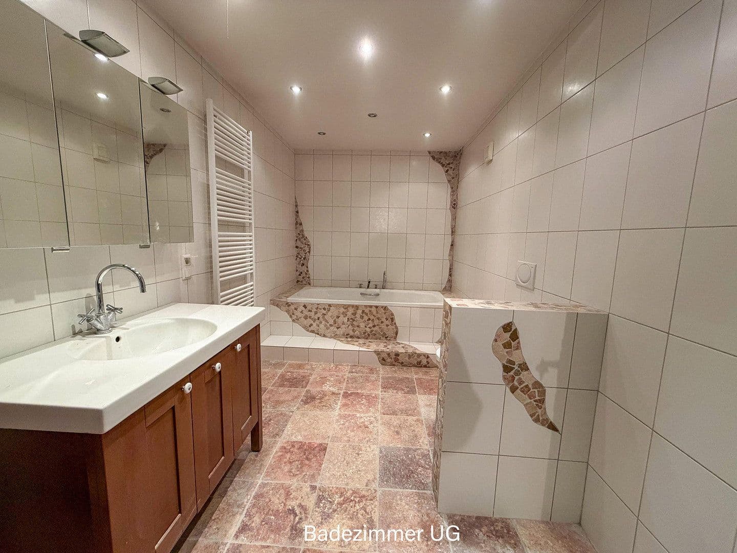 Prenájom domu 151 m², pozemek 598 m², Oberzent, Hesensko Prenájom domu 151 m², pozemek 598 m², Oberzent, Hesensko