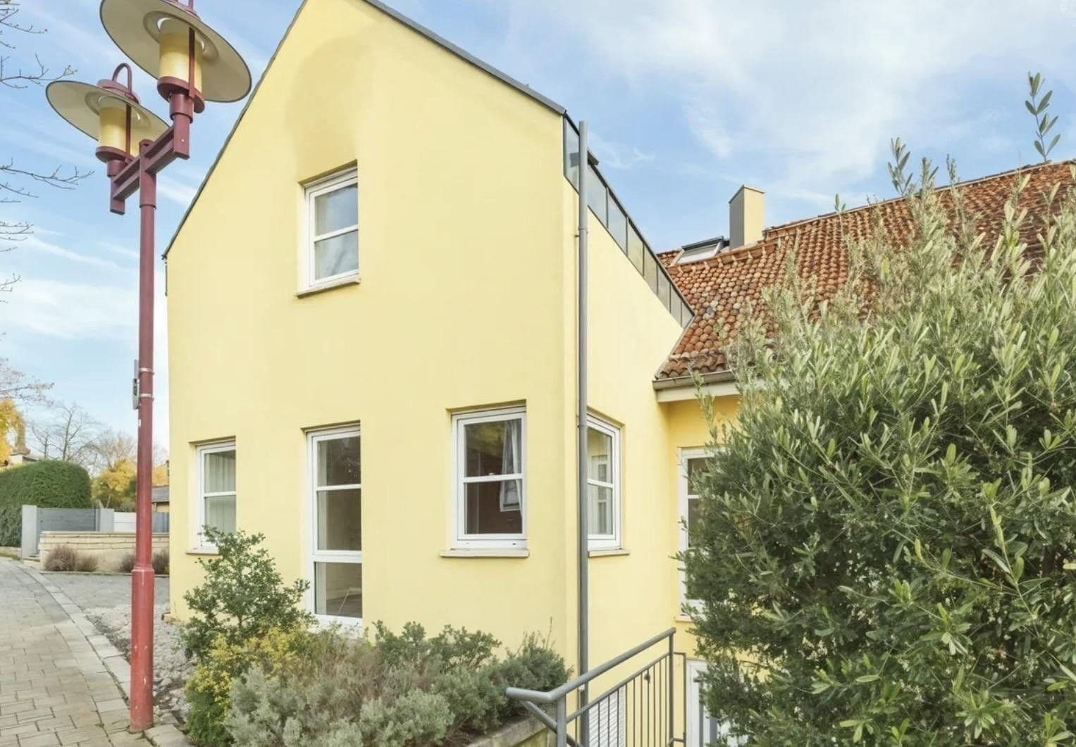 Predaj domu 520 m², pozemek 697 m², Fritz-Ulrich-Str. 105, Heilbronn, Bádensko-Wurttembersko Predaj domu 520 m², pozemek 697 m², Fritz-Ulrich-Str. 105, Heilbronn, Bádensko-Wurttembersko