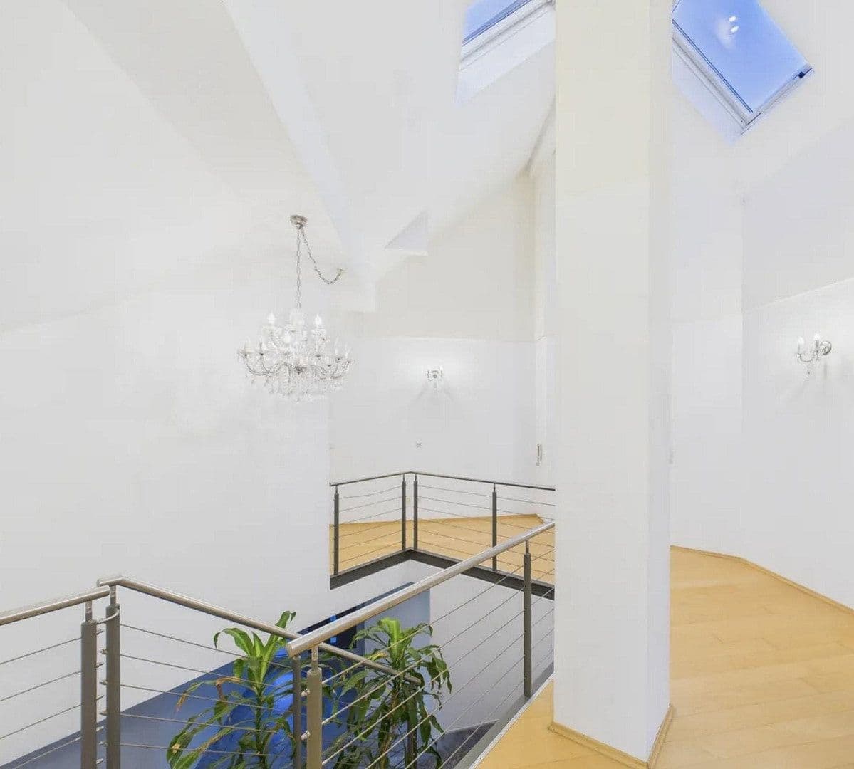 Predaj domu 520 m², pozemek 697 m², Fritz-Ulrich-Str. 105, Heilbronn, Bádensko-Wurttembersko Predaj domu 520 m², pozemek 697 m², Fritz-Ulrich-Str. 105, Heilbronn, Bádensko-Wurttembersko