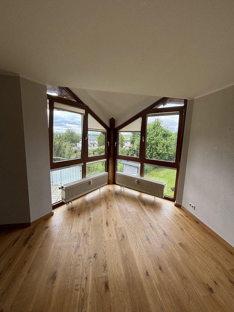 Predaj bytu 5-izbový 114 m², Empfingen, Bádensko-Wurttembersko Predaj bytu 5-izbový 114 m², Empfingen, Bádensko-Wurttembersko