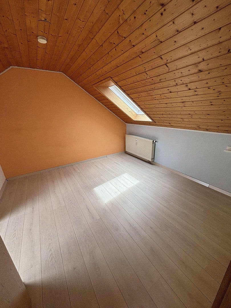 Predaj bytu 5-izbový 114 m², Empfingen, Bádensko-Wurttembersko Predaj bytu 5-izbový 114 m², Empfingen, Bádensko-Wurttembersko