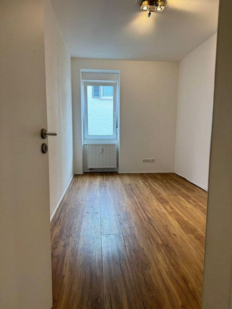 Prenájom bytu 3-izbový 66 m², Heinrich-Delp-Str. 10 EG, Darmstadt, Hesensko Prenájom bytu 3-izbový 66 m², Heinrich-Delp-Str. 10 EG, Darmstadt, Hesensko