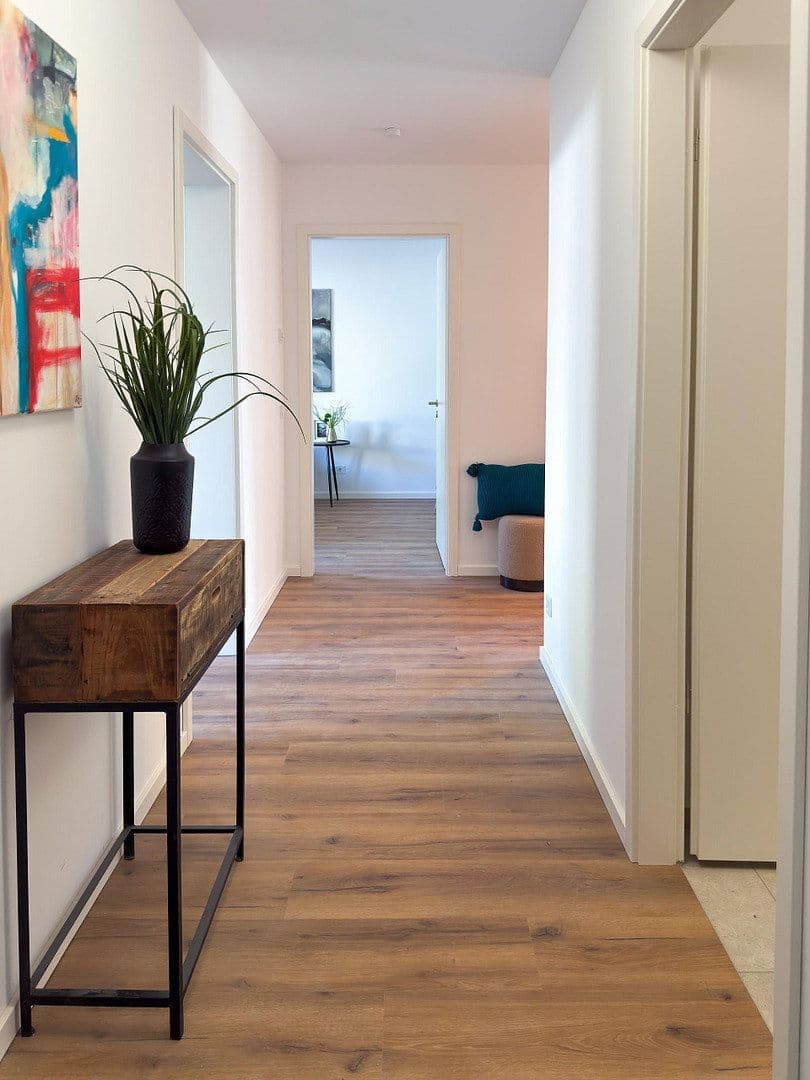 Prenájom bytu 2-izbový 85 m², Rembrandtstr. 32, Solingen, Severné Porýnie - Westfálsko Prenájom bytu 2-izbový 85 m², Rembrandtstr. 32, Solingen, Severné Porýnie - Westfálsko
