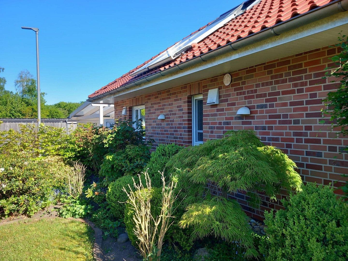 Predaj domu 254 m², pozemek 914 m², Breitenburg, Šlezvicko-Holštajnsko Predaj domu 254 m², pozemek 914 m², Breitenburg, Šlezvicko-Holštajnsko