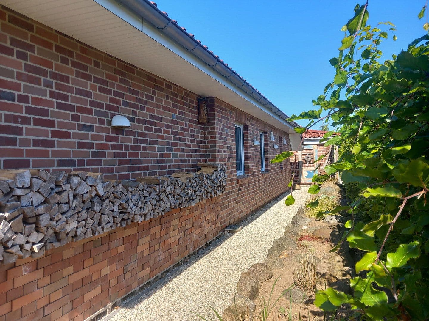 Predaj domu 254 m², pozemek 914 m², Breitenburg, Šlezvicko-Holštajnsko Predaj domu 254 m², pozemek 914 m², Breitenburg, Šlezvicko-Holštajnsko