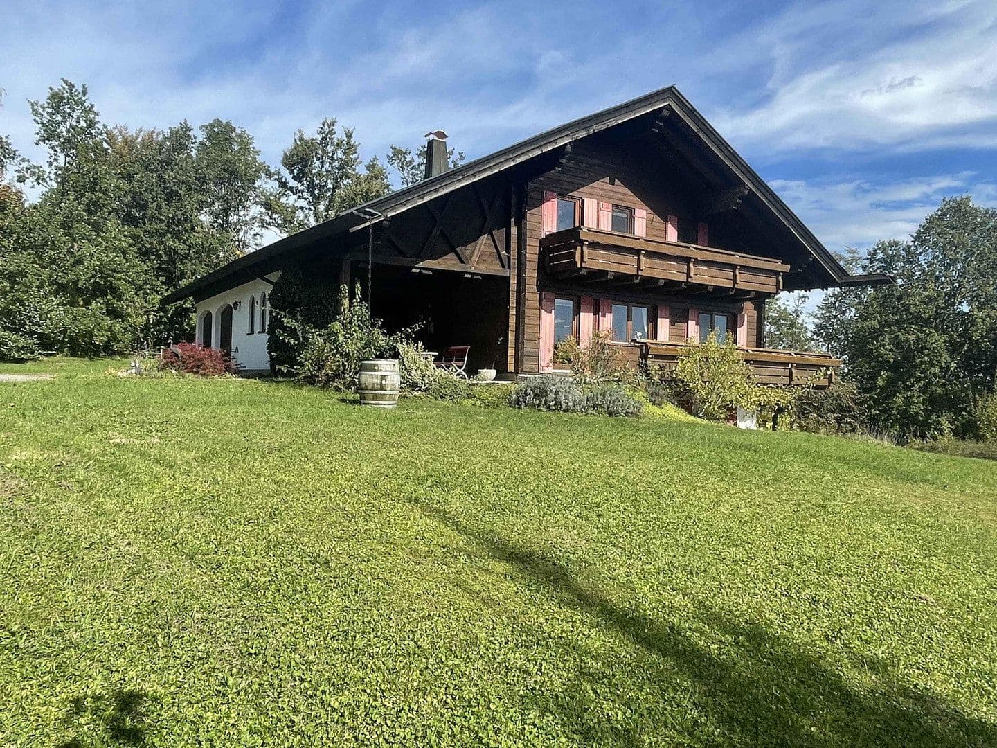 Predaj domu 150 m², pozemek 1.479 m², Panoramastr. 12, Berkheim, Bádensko-Wurttembersko Predaj domu 150 m², pozemek 1.479 m², Panoramastr. 12, Berkheim, Bádensko-Wurttembersko