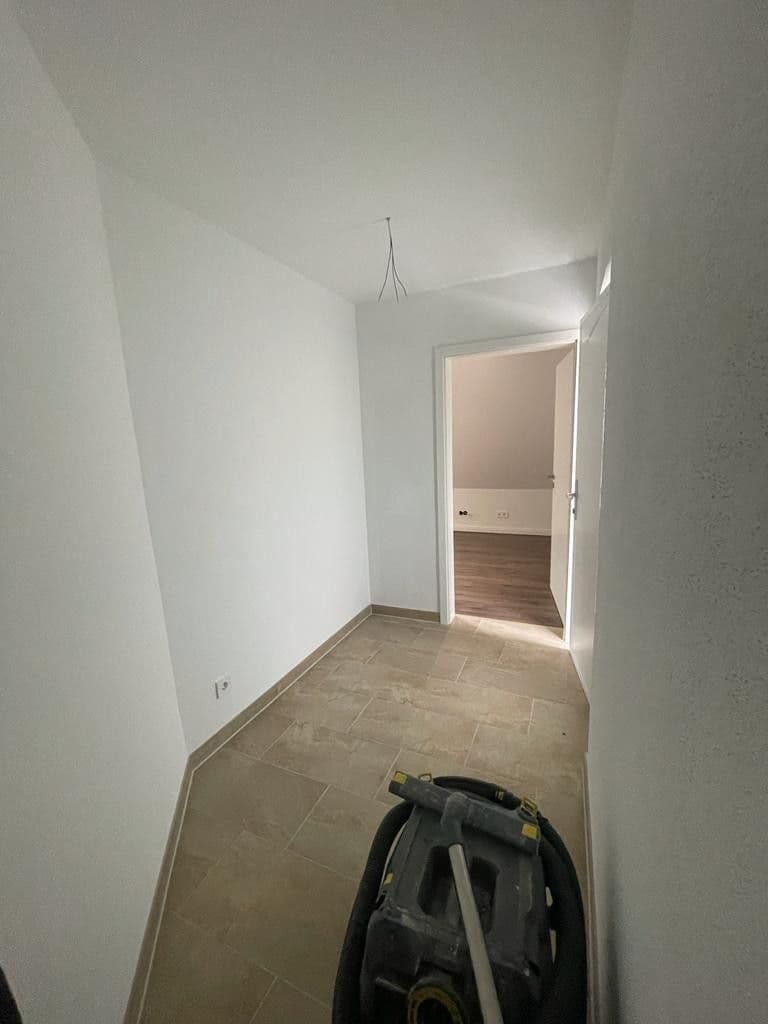 Prenájom bytu 2-izbový 100 m², Illertissen, Bavorsko Prenájom bytu 2-izbový 100 m², Illertissen, Bavorsko