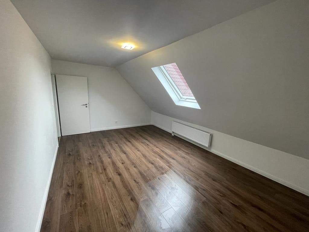 Prenájom bytu 2-izbový 100 m², Illertissen, Bavorsko Prenájom bytu 2-izbový 100 m², Illertissen, Bavorsko