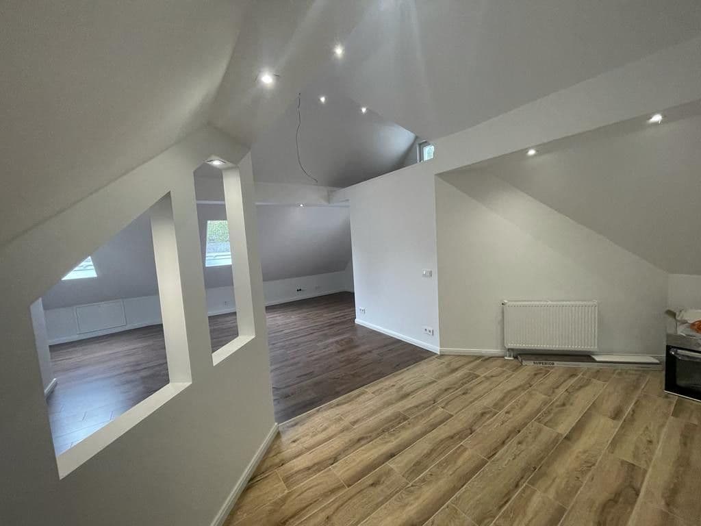 Prenájom bytu 2-izbový 100 m², Illertissen, Bavorsko Prenájom bytu 2-izbový 100 m², Illertissen, Bavorsko