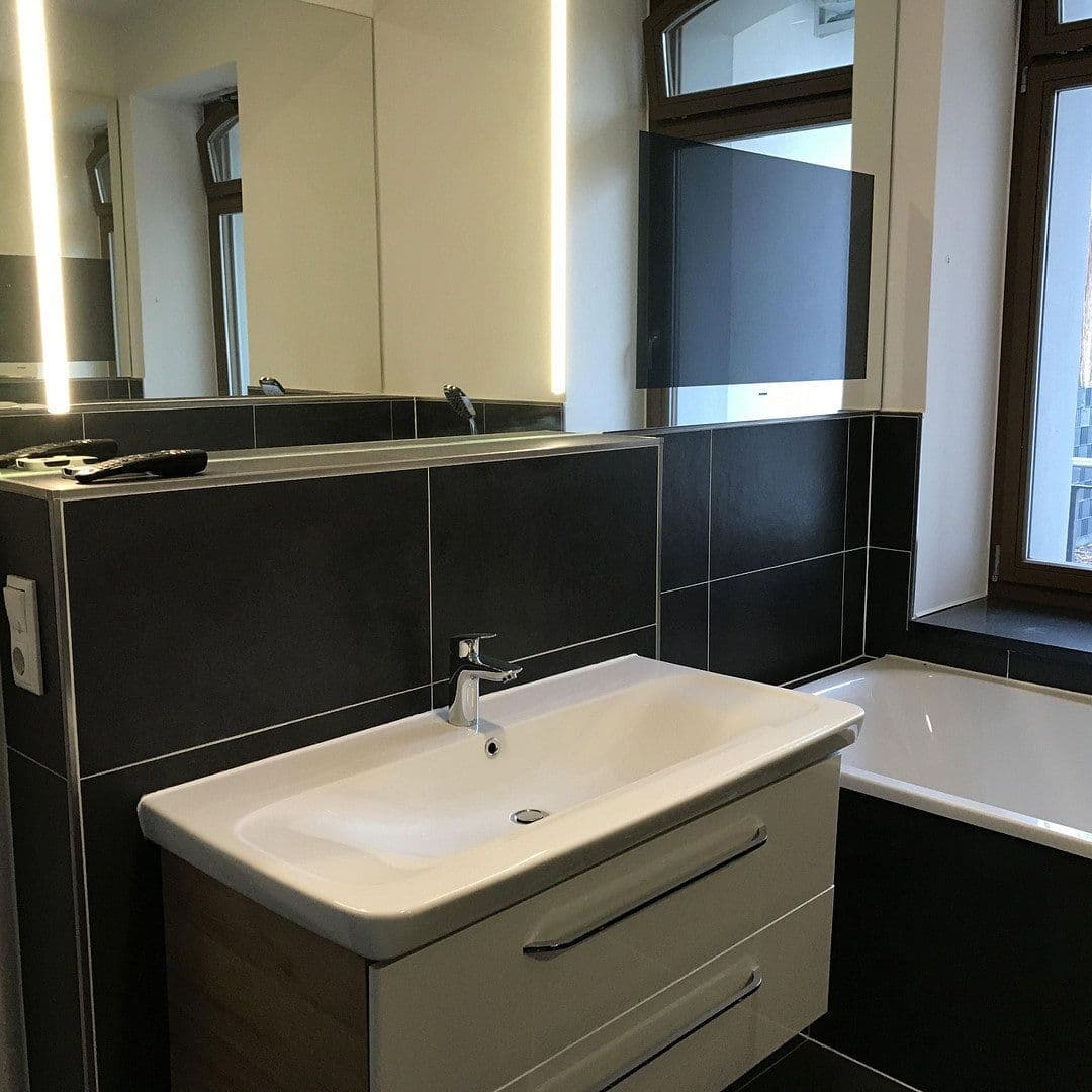 Prenájom bytu 3-izbový 98 m², Chemnitz, Sasko Prenájom bytu 3-izbový 98 m², Chemnitz, Sasko