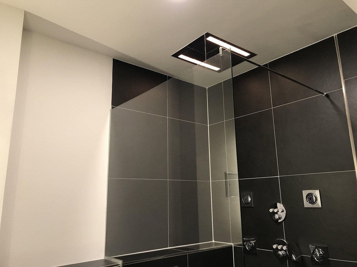 Prenájom bytu 3-izbový 98 m², Chemnitz, Sasko Prenájom bytu 3-izbový 98 m², Chemnitz, Sasko