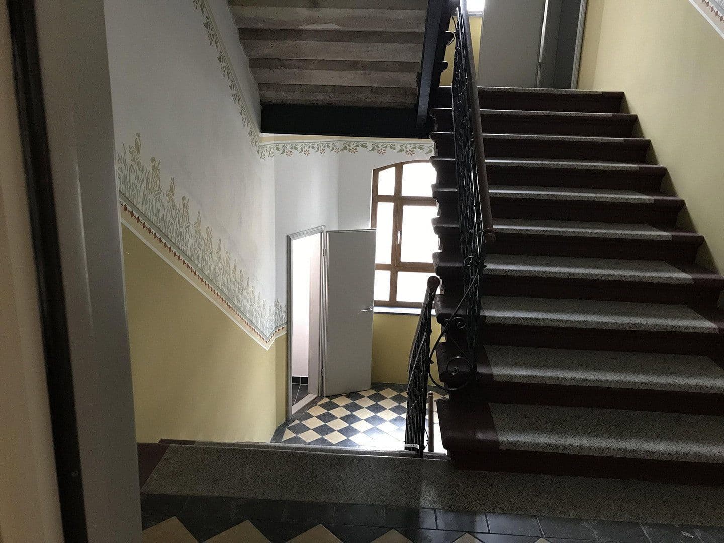 Prenájom bytu 3-izbový 98 m², Chemnitz, Sasko Prenájom bytu 3-izbový 98 m², Chemnitz, Sasko