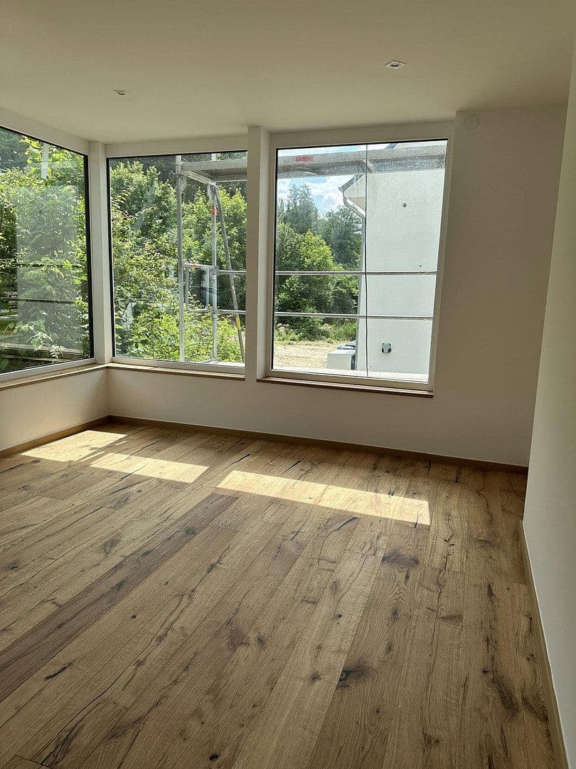 Prenájom bytu 3-izbový 83 m², Badstr. 131, Egloffstein, Bavorsko Prenájom bytu 3-izbový 83 m², Badstr. 131, Egloffstein, Bavorsko