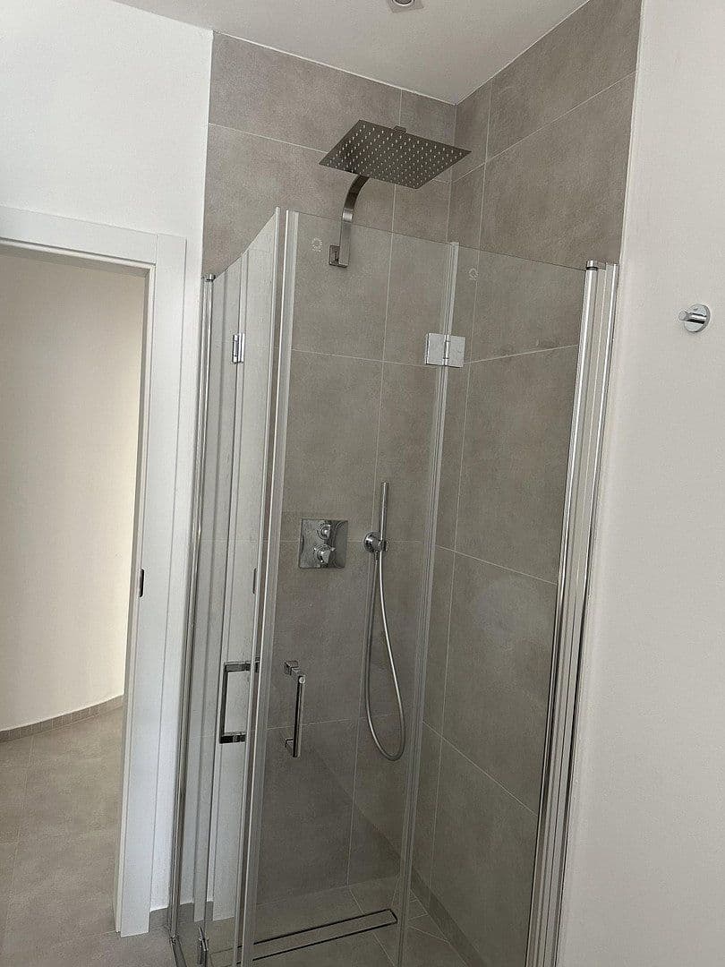 Prenájom bytu 3-izbový 83 m², Badstr. 131, Egloffstein, Bavorsko Prenájom bytu 3-izbový 83 m², Badstr. 131, Egloffstein, Bavorsko