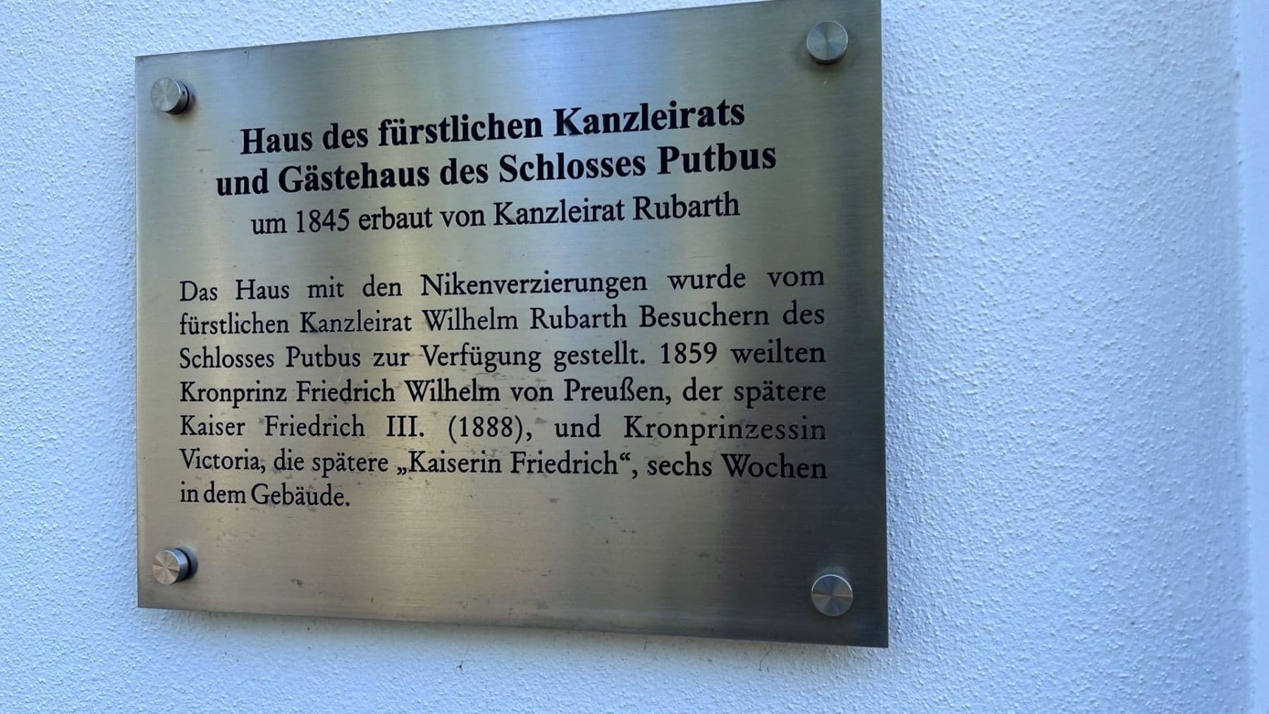 Predaj bytu 4-izbový 199 m², Putbus, Meklenbursko-Predpomoransko Predaj bytu 4-izbový 199 m², Putbus, Meklenbursko-Predpomoransko