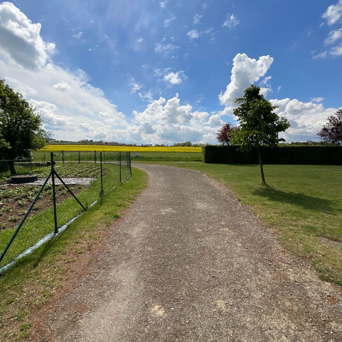 Predaj pozemku 780 m², Ohrádka II, Suchdol, Středočeský kraj Predaj pozemku 780 m², Ohrádka II, Suchdol, Středočeský kraj