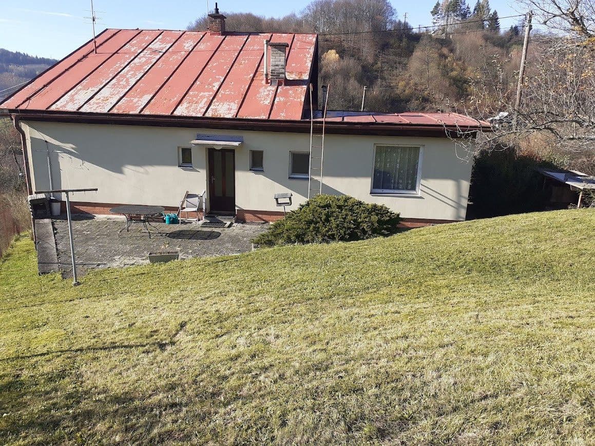 Predaj domu 146 m², pozemek 1.816 m², Hanžlov I, Vsetín, Zlínský kraj Predaj domu 146 m², pozemek 1.816 m², Hanžlov I, Vsetín, Zlínský kraj