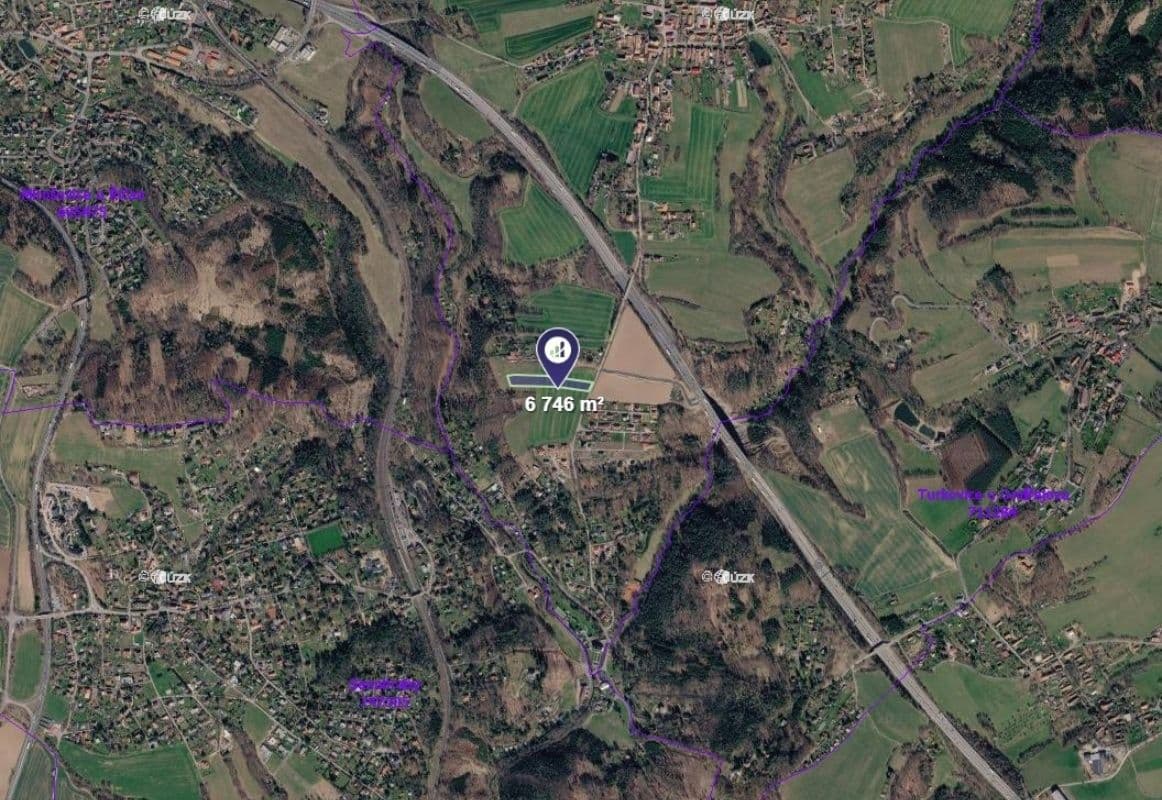 Predaj pozemku 6.746 m², Hrusice, Středočeský kraj Predaj pozemku 6.746 m², Hrusice, Středočeský kraj