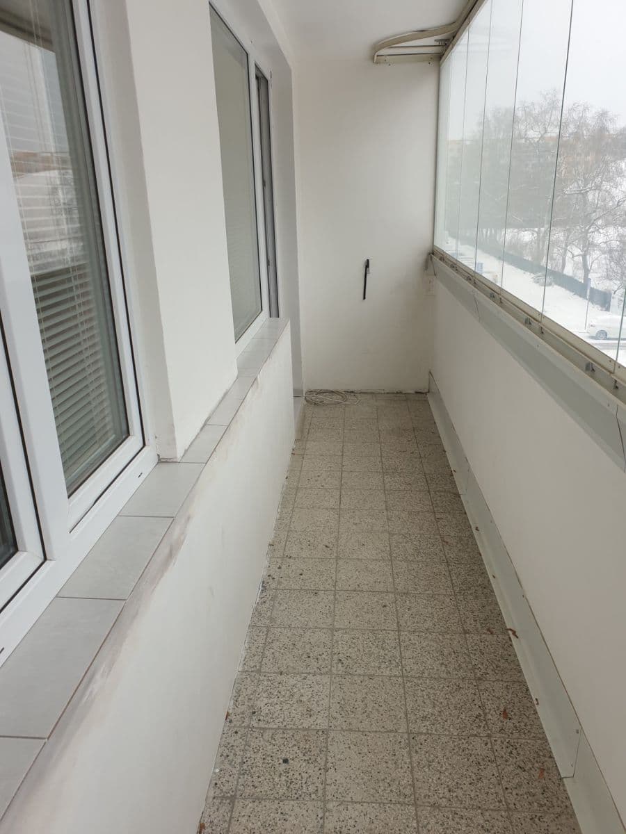 Prenájom bytu 1-izbový 33 m², Horáčkova, Praha, Praha Prenájom bytu 1-izbový 33 m², Horáčkova, Praha, Praha