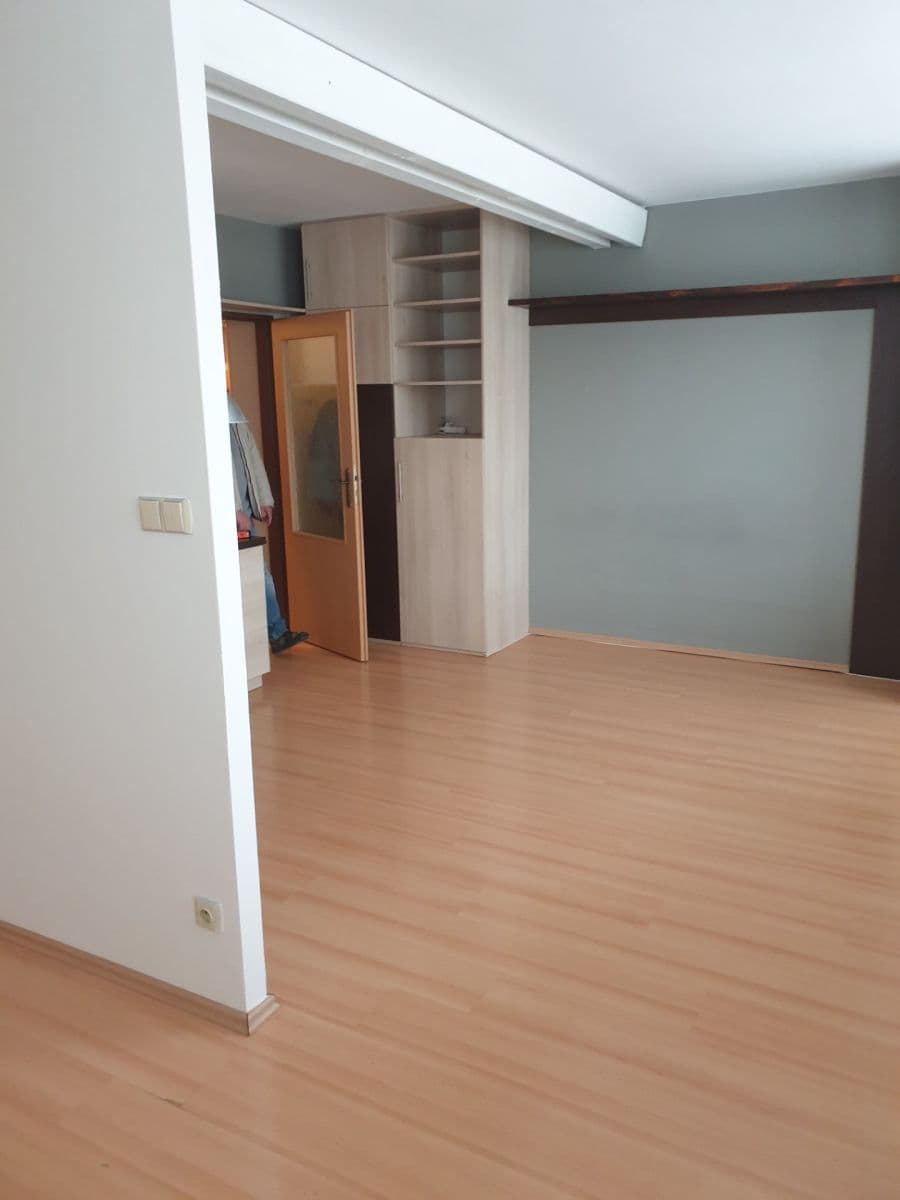 Prenájom bytu 1-izbový 33 m², Horáčkova, Praha, Praha Prenájom bytu 1-izbový 33 m², Horáčkova, Praha, Praha