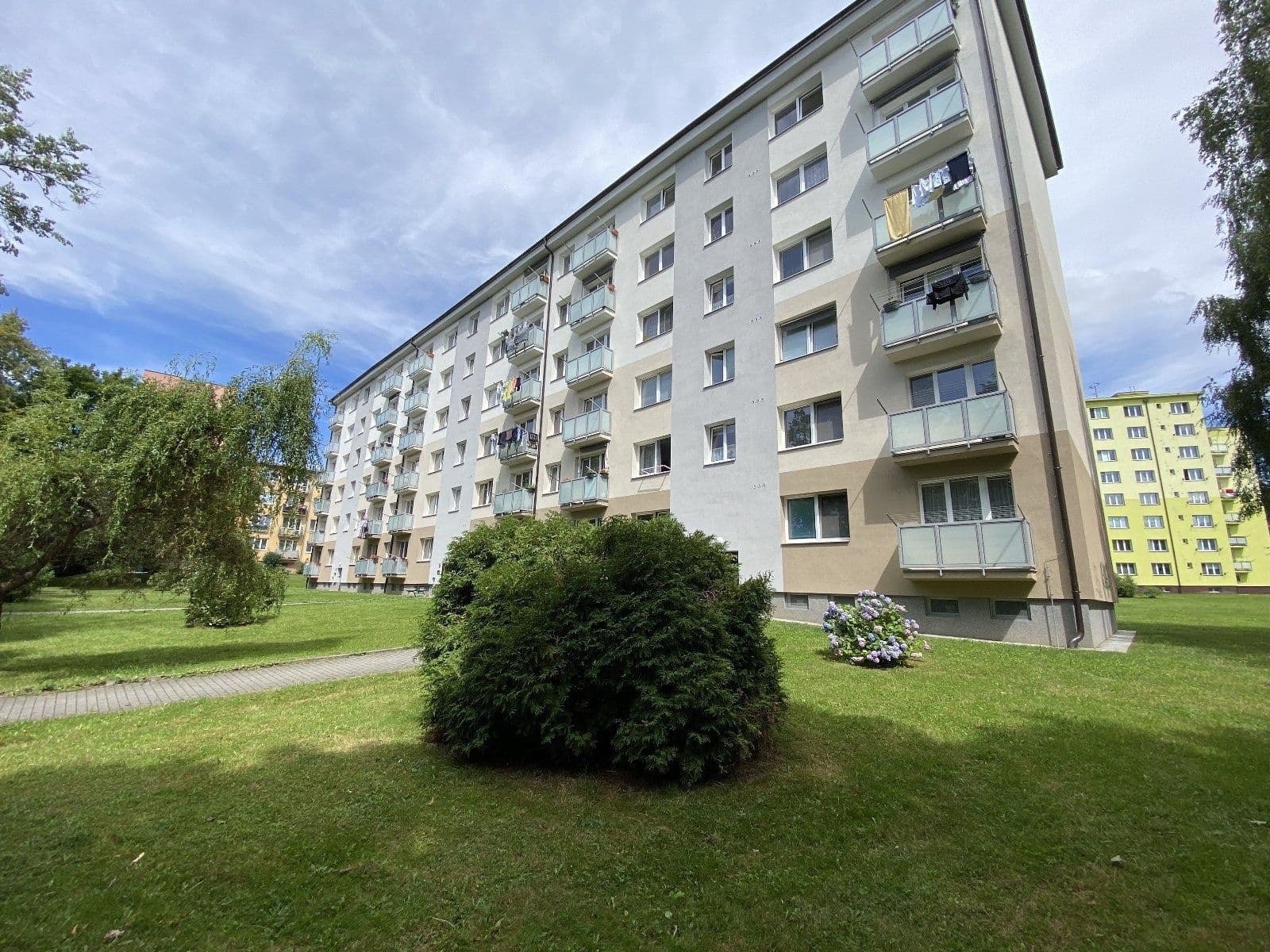 Prenájom bytu 4-izbový 82 m², Matuškova, Havířov, Moravskoslezský kraj Prenájom bytu 4-izbový 82 m², Matuškova, Havířov, Moravskoslezský kraj