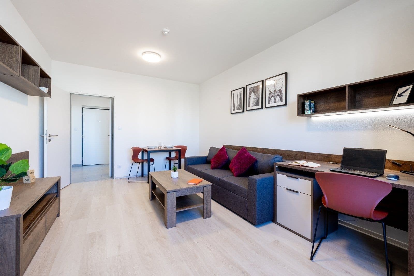 Prenájom bytu 2-izbový 46 m², Magisterská, Plzeň, Plzeňský kraj Prenájom bytu 2-izbový 46 m², Magisterská, Plzeň, Plzeňský kraj
