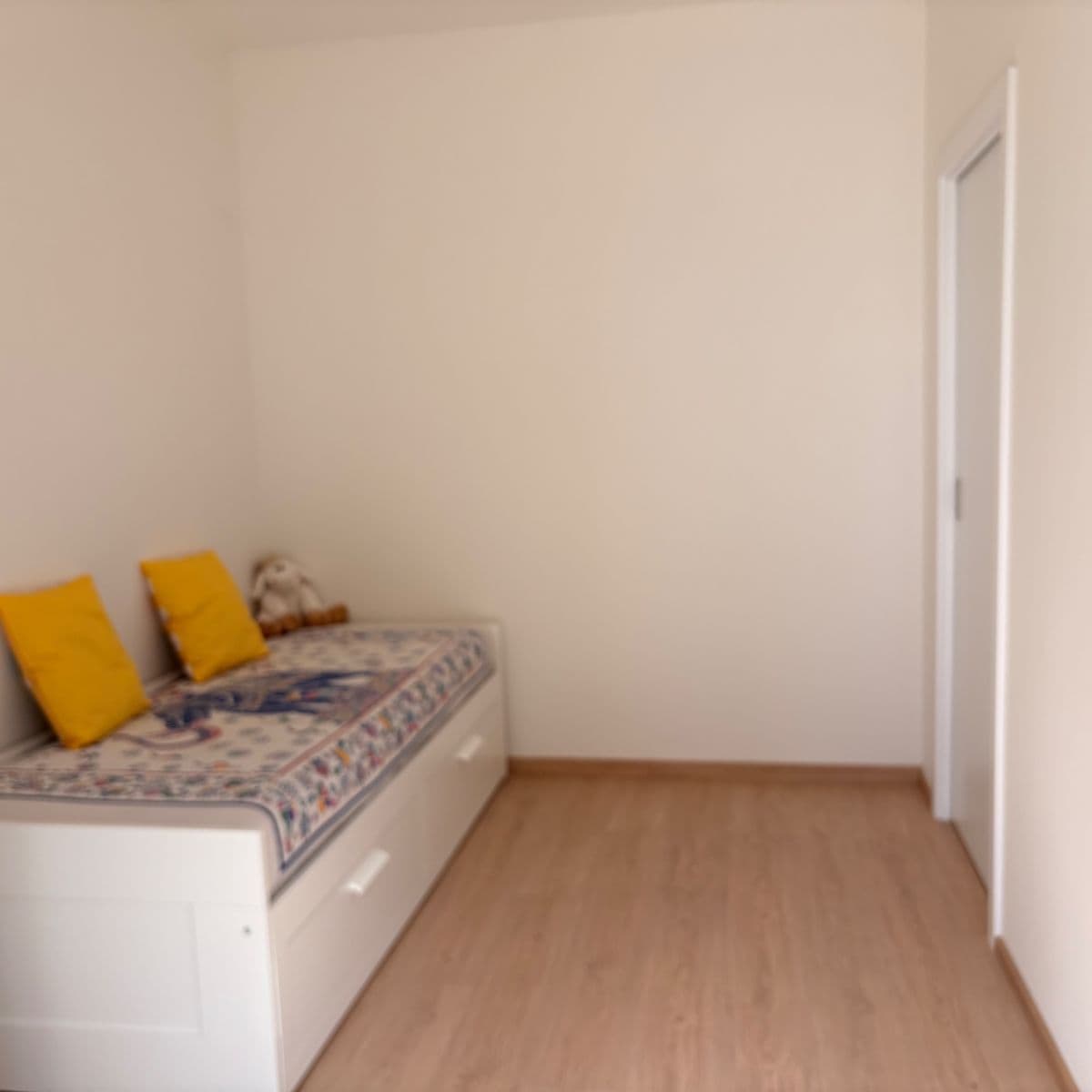 Prenájom bytu 3-izbový 43 m², Haenkeho, Praha, Praha Prenájom bytu 3-izbový 43 m², Haenkeho, Praha, Praha