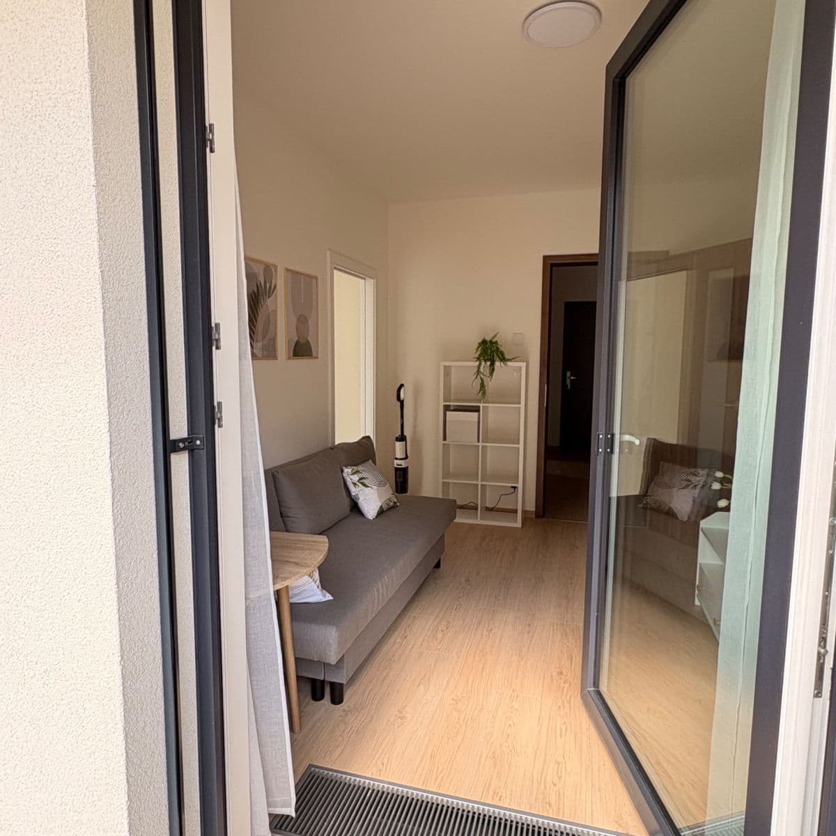 Prenájom bytu 3-izbový 43 m², Haenkeho, Praha, Praha Prenájom bytu 3-izbový 43 m², Haenkeho, Praha, Praha