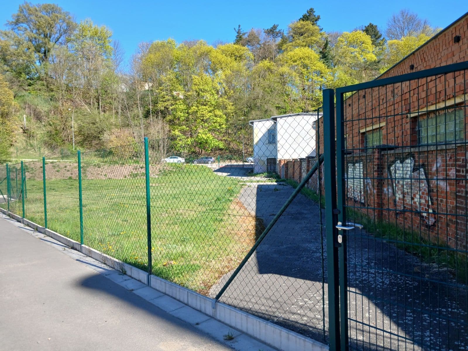 Prenájom kancelárie 396 m², Polenská, Jihlava, Kraj Vysočina Prenájom kancelárie 396 m², Polenská, Jihlava, Kraj Vysočina