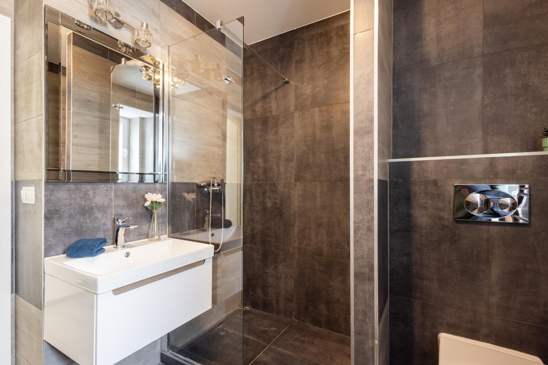 Predaj bytu 3-izbový 65 m², Jerevanská, Praha, Praha Predaj bytu 3-izbový 65 m², Jerevanská, Praha, Praha