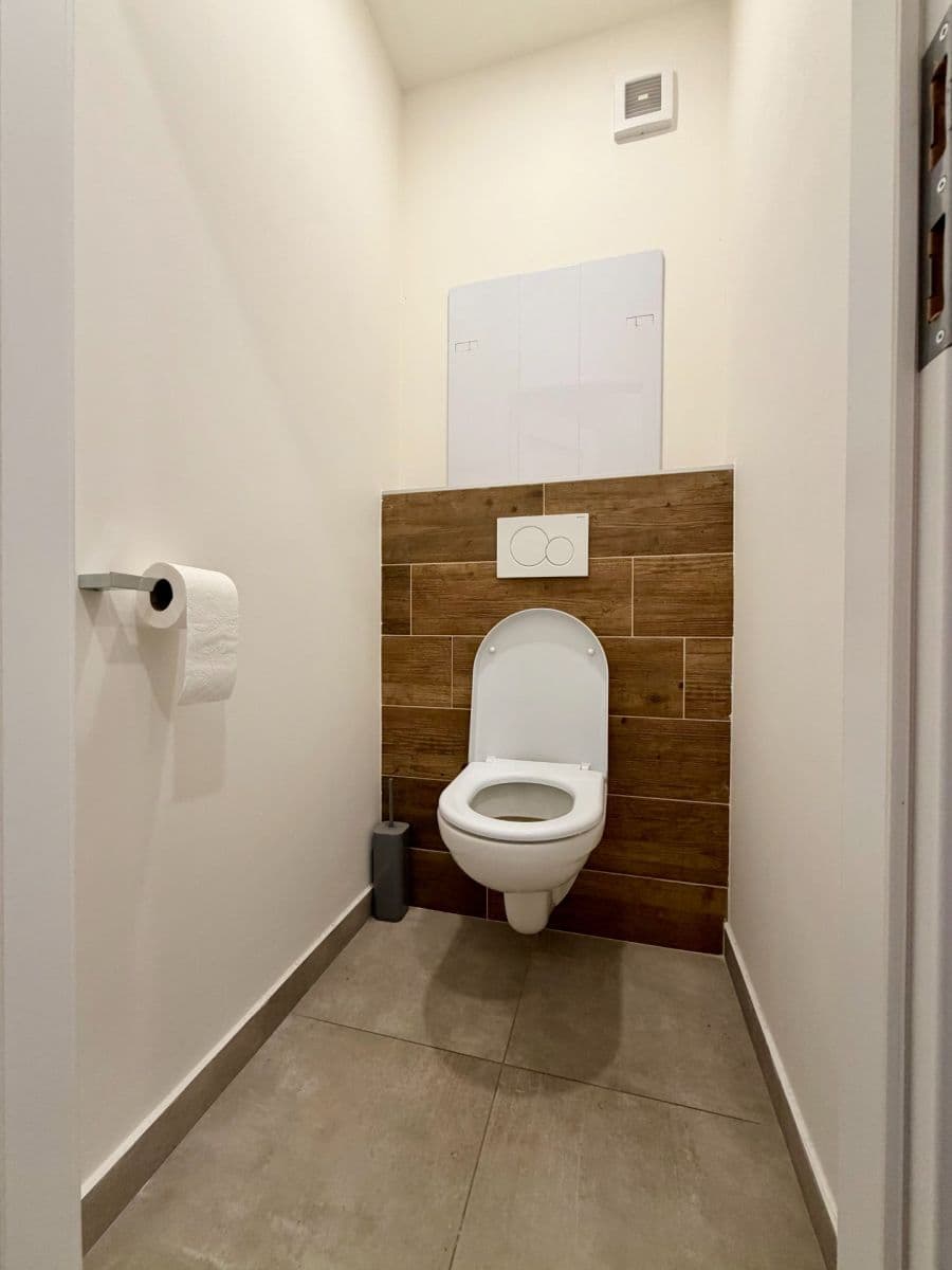Prenájom bytu 3-izbový 79 m², Šejbalové, Praha, Praha Prenájom bytu 3-izbový 79 m², Šejbalové, Praha, Praha