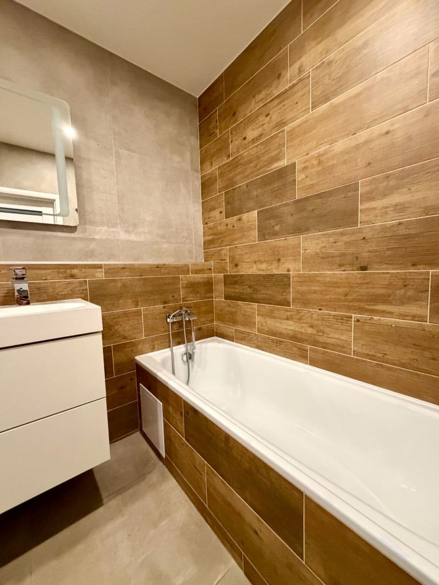 Prenájom bytu 3-izbový 79 m², Šejbalové, Praha, Praha Prenájom bytu 3-izbový 79 m², Šejbalové, Praha, Praha