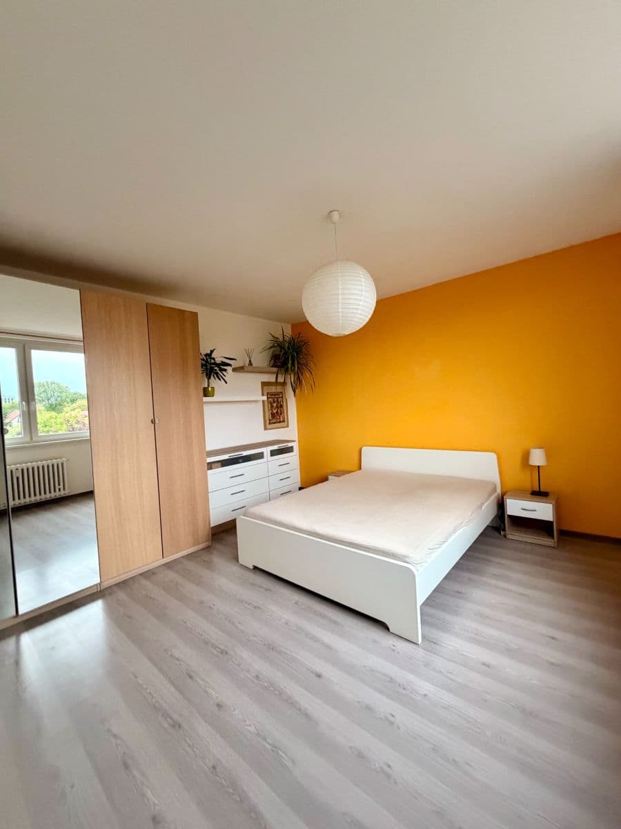Prenájom bytu 3-izbový 79 m², Šejbalové, Praha, Praha Prenájom bytu 3-izbový 79 m², Šejbalové, Praha, Praha