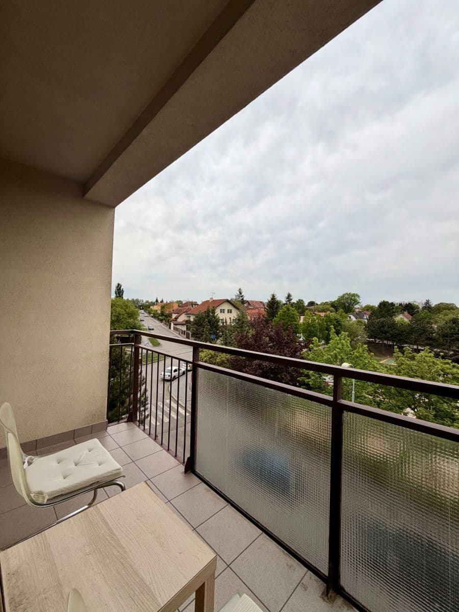 Prenájom bytu 3-izbový 79 m², Šejbalové, Praha, Praha Prenájom bytu 3-izbový 79 m², Šejbalové, Praha, Praha
