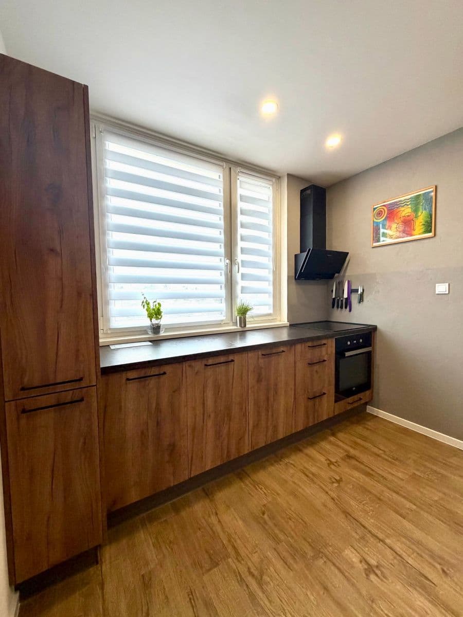 Prenájom bytu 3-izbový 79 m², Šejbalové, Praha, Praha Prenájom bytu 3-izbový 79 m², Šejbalové, Praha, Praha