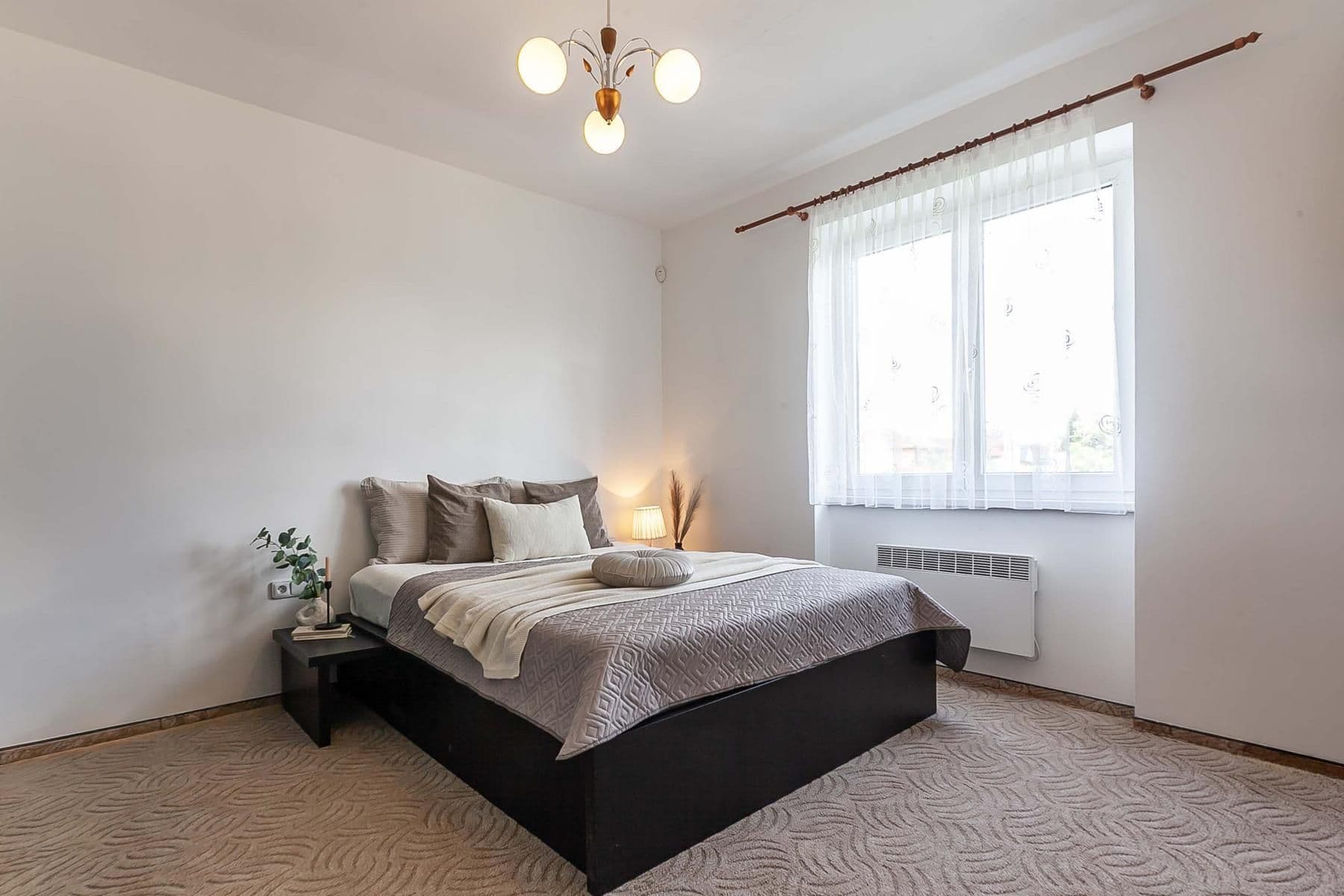 Predaj bytu 3-izbový 74 m², Břežany II, Středočeský kraj Predaj bytu 3-izbový 74 m², Břežany II, Středočeský kraj