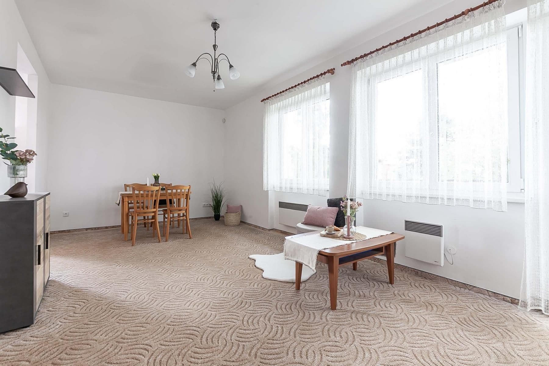 Predaj bytu 3-izbový 74 m², Břežany II, Středočeský kraj Predaj bytu 3-izbový 74 m², Břežany II, Středočeský kraj
