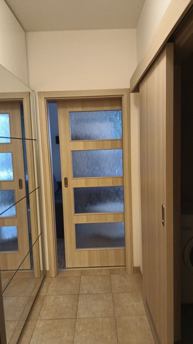 Prenájom bytu 1-izbový 38 m², Hornoměcholupská, Praha, Praha Prenájom bytu 1-izbový 38 m², Hornoměcholupská, Praha, Praha