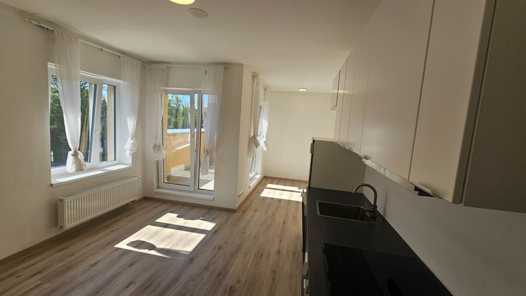 Prenájom bytu 1-izbový 36 m², V Kněžívce, Tuchoměřice, Středočeský kraj Prenájom bytu 1-izbový 36 m², V Kněžívce, Tuchoměřice, Středočeský kraj