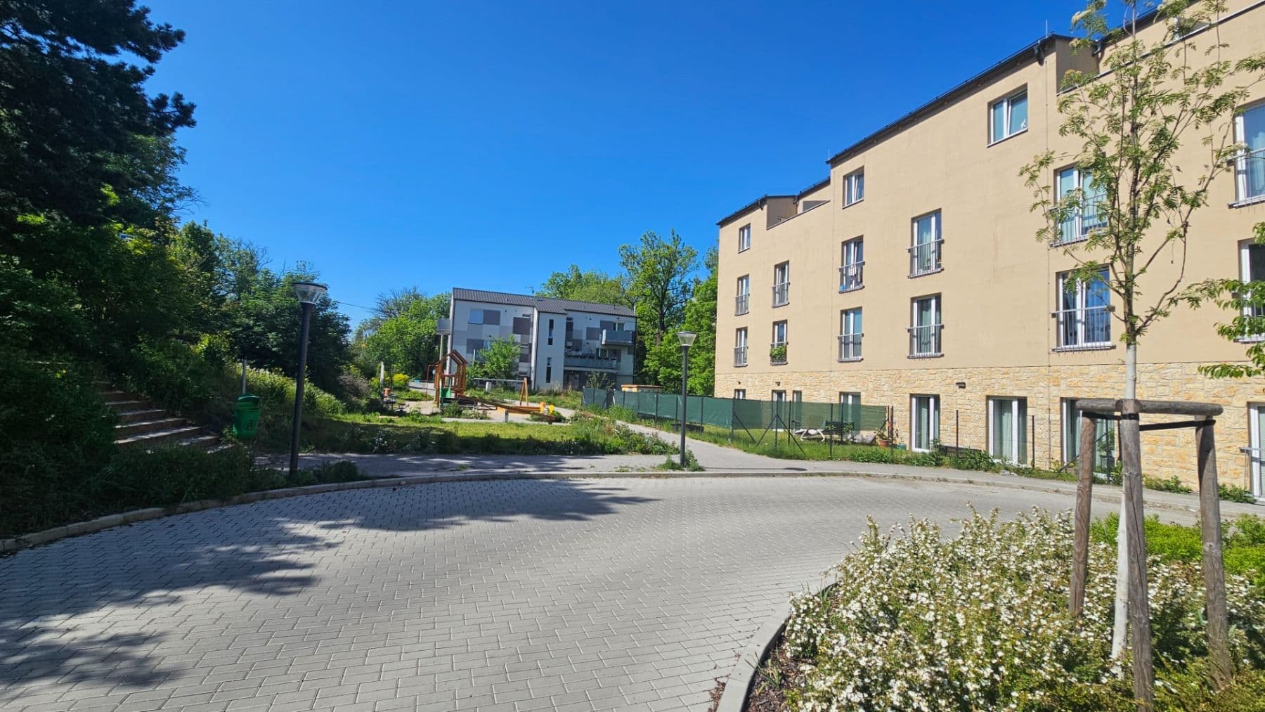 Prenájom bytu 1-izbový 36 m², V Kněžívce, Tuchoměřice, Středočeský kraj Prenájom bytu 1-izbový 36 m², V Kněžívce, Tuchoměřice, Středočeský kraj