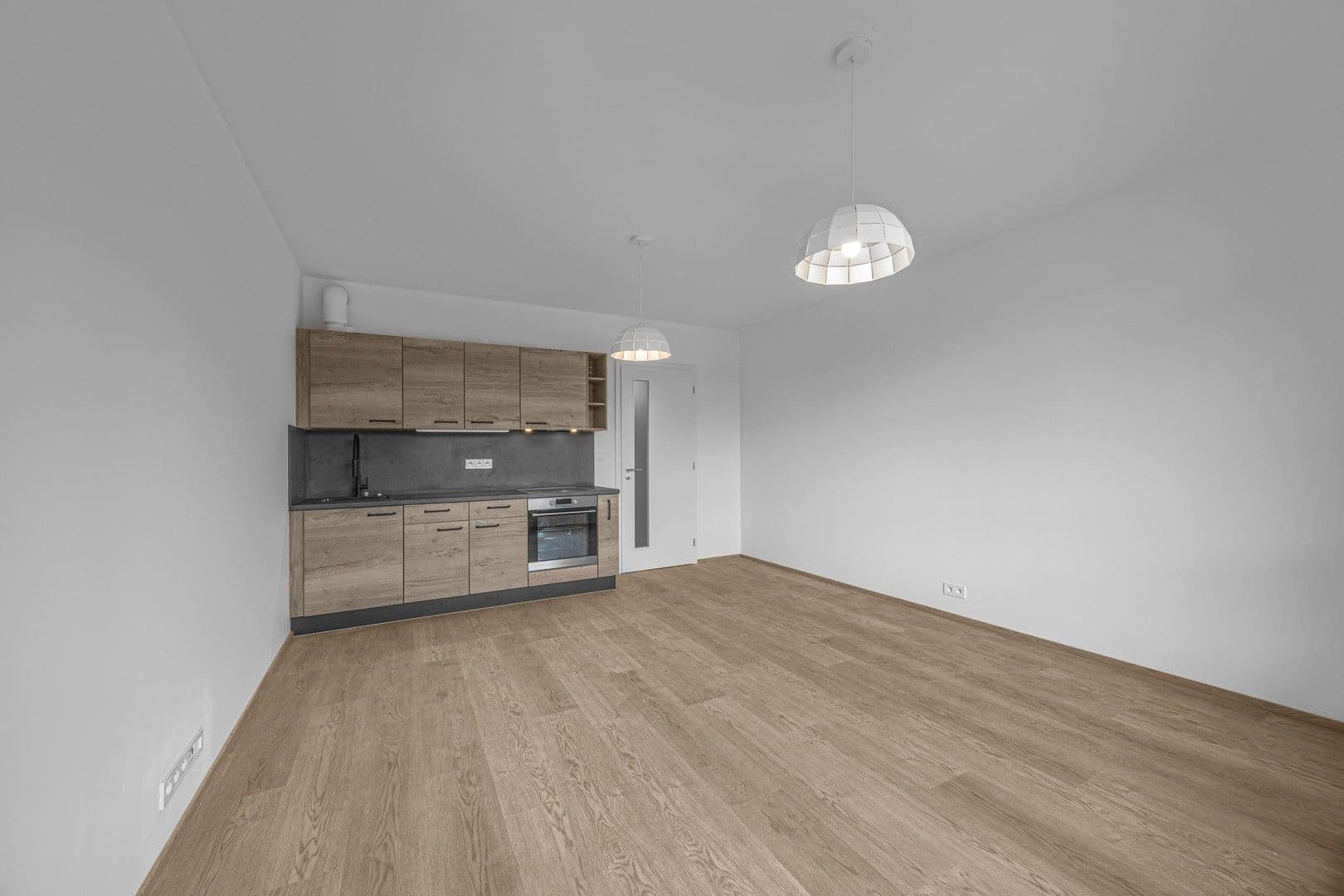 Prenájom bytu 1-izbový 31 m², Milánská, Praha, Praha Prenájom bytu 1-izbový 31 m², Milánská, Praha, Praha