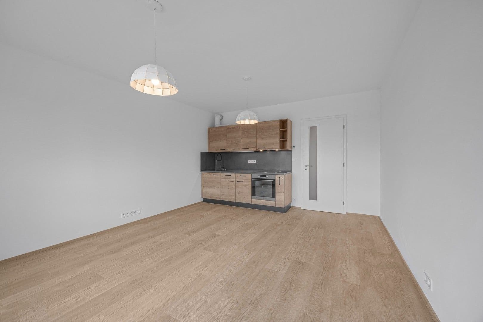 Prenájom bytu 1-izbový 31 m², Milánská, Praha, Praha Prenájom bytu 1-izbový 31 m², Milánská, Praha, Praha